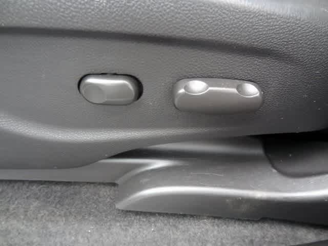 Thumbnail: 2022 Buick Encore - 7