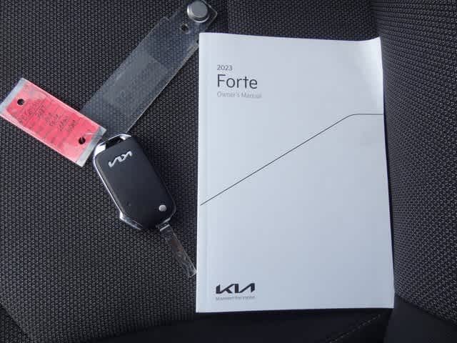 Thumbnail: 2023 Kia Forte - 30
