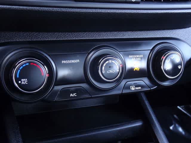 Thumbnail: 2022 Kia Forte - 24