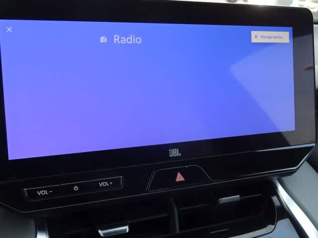 Thumbnail: 2023 Toyota Venza - 27