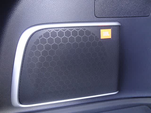 Thumbnail: 2023 Toyota Venza - 9