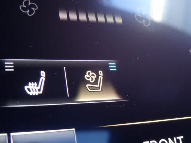 Thumbnail: 2026 INFINITI QX80 - 36