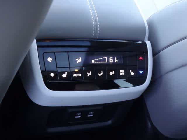 Thumbnail: 2026 INFINITI QX60 - 11