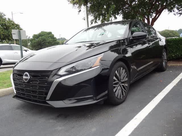 Thumbnail: 2023 Nissan Altima - 1