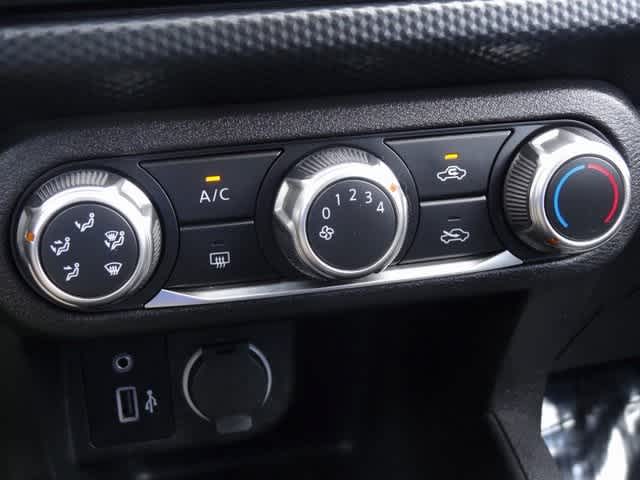 Thumbnail: 2023 Nissan Kicks - 26