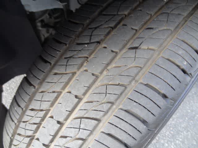 Thumbnail: 2019 Jeep Cherokee - 37