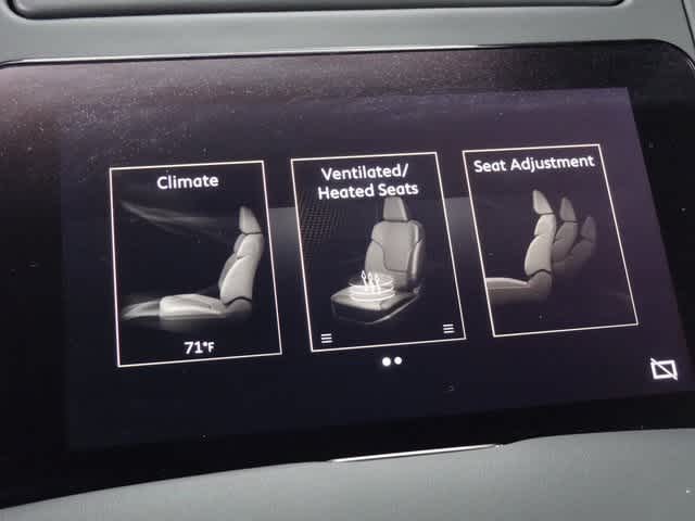 Thumbnail: 2026 INFINITI QX80 - 10