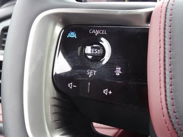 Thumbnail: 2026 INFINITI QX80 - 21