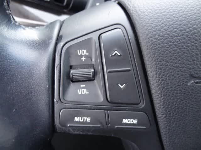 Thumbnail: 2016 Kia Cadenza - 19