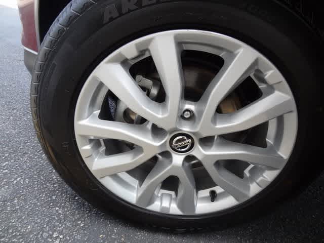 Thumbnail: 2022 Nissan Rogue Sport - 38
