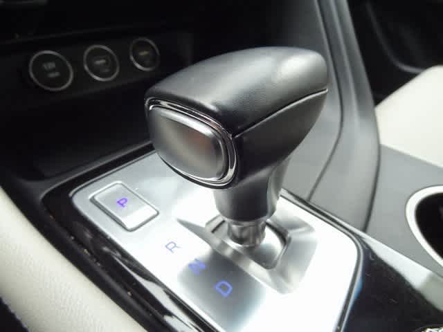 Thumbnail: 2023 Genesis G70 - 28