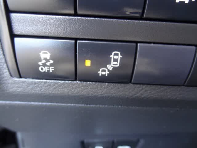 Thumbnail: 2023 Nissan Kicks - 16