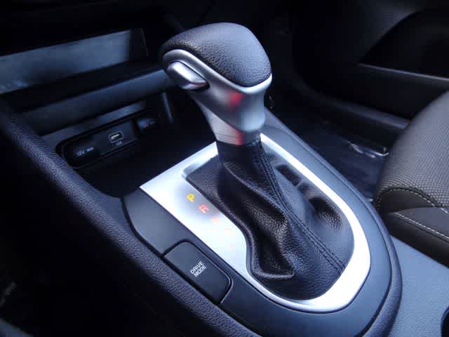 Thumbnail: 2022 Kia Forte - 26