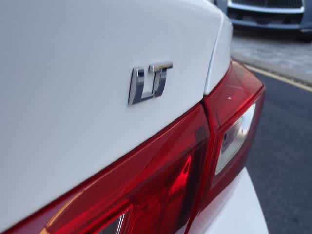 Thumbnail: 2023 Chevrolet Malibu - 37