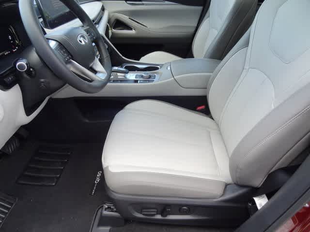 Thumbnail: 2026 INFINITI QX60 - 6