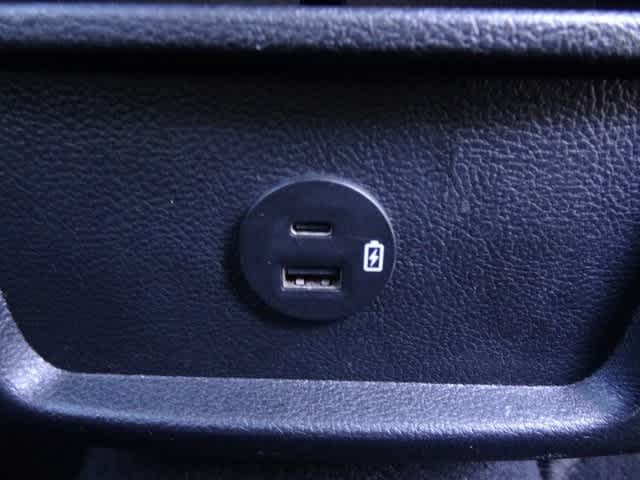 Thumbnail: 2022 Ford Edge - 12