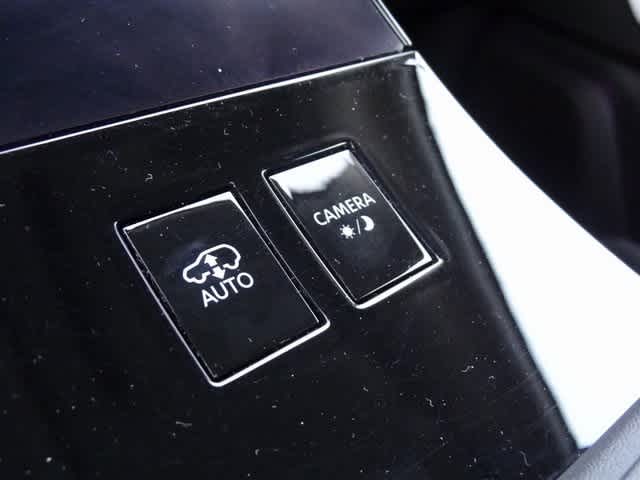 Thumbnail: 2025 INFINITI QX80 - 40