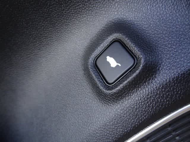 Thumbnail: 2023 Acura MDX - 23