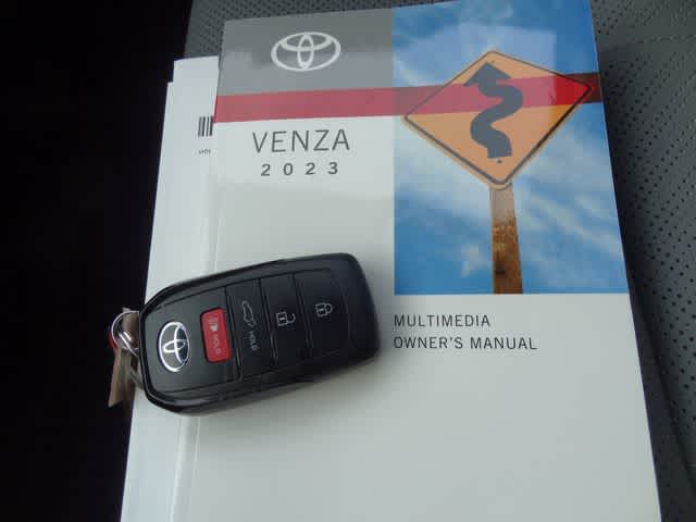 Thumbnail: 2023 Toyota Venza - 38