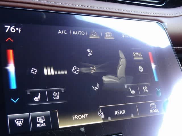 Thumbnail: 2026 INFINITI QX80 - 38