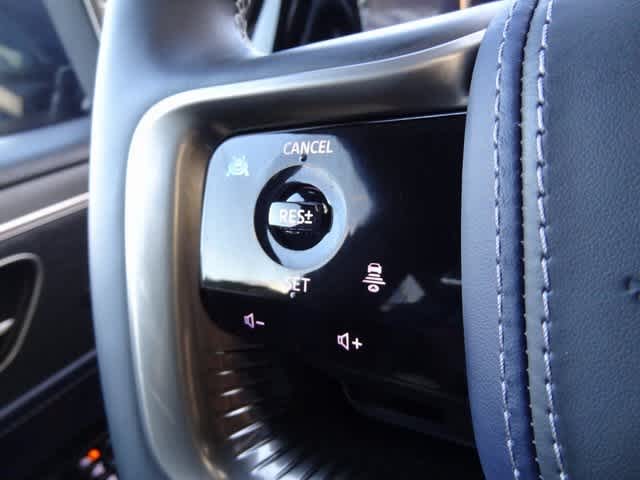 Thumbnail: 2026 INFINITI QX80 - 22