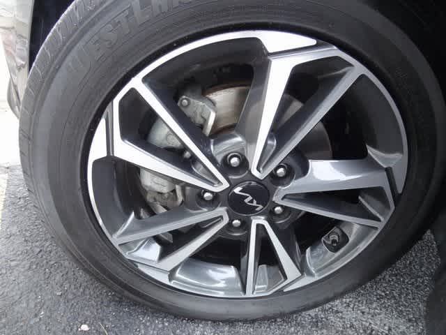 Thumbnail: 2023 Kia Forte - 30