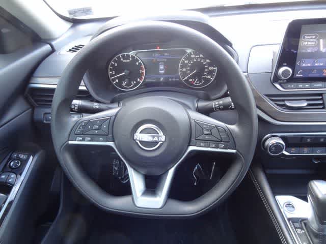 Thumbnail: 2023 Nissan Altima - 11