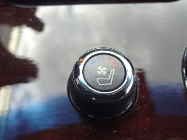 Thumbnail: 2019 INFINITI Q70 - 35