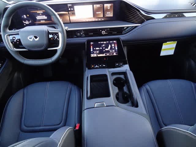 Thumbnail: 2026 INFINITI QX80 - 13