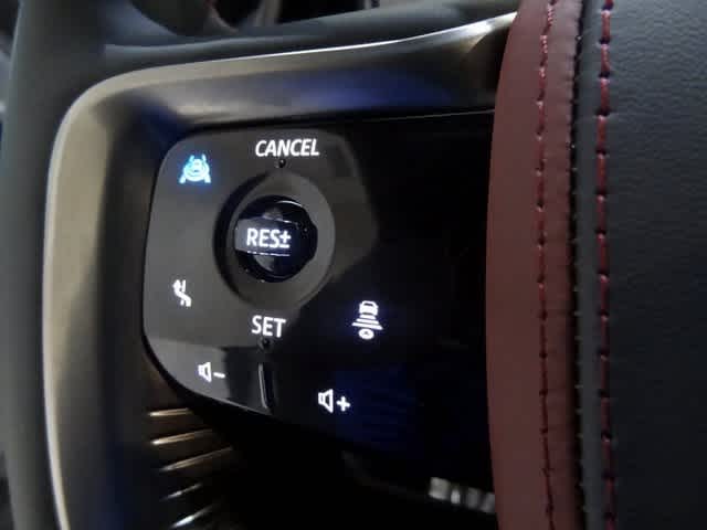 Thumbnail: 2026 INFINITI QX80 - 24