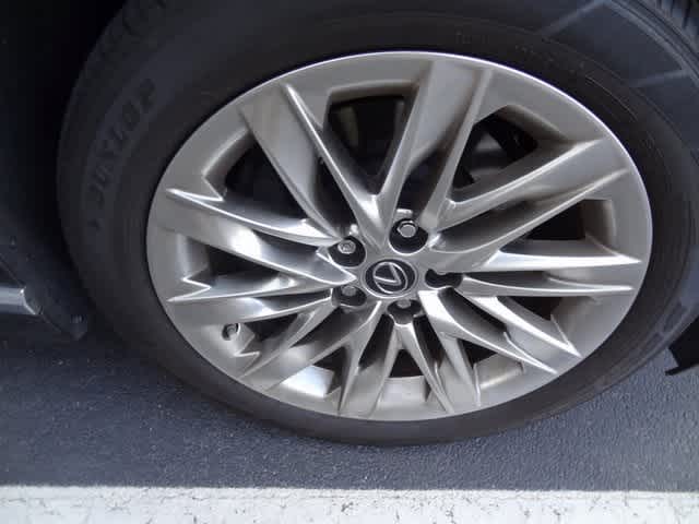 Thumbnail: 2022 Lexus LS - 19