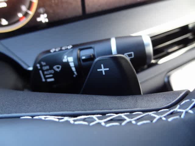 Thumbnail: 2026 INFINITI QX80 - 25