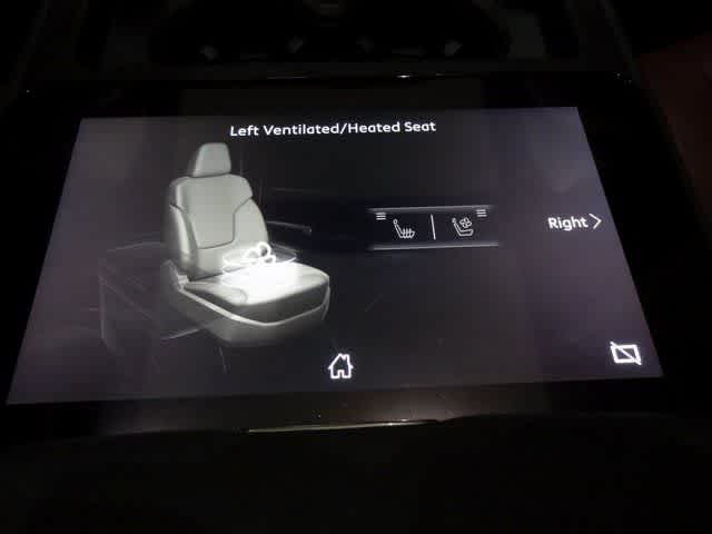 Thumbnail: 2026 INFINITI QX80 - 14