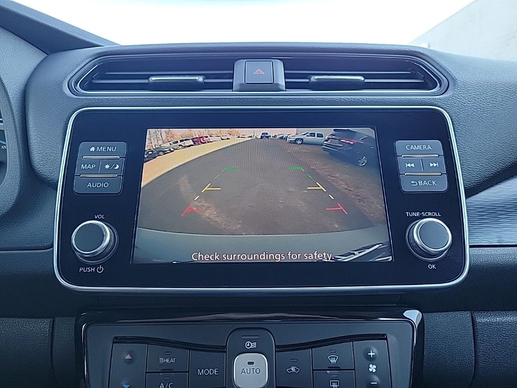 Thumbnail: 2021 Nissan Leaf - 22