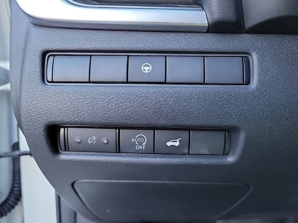 Thumbnail: 2023 Nissan Rogue - 28