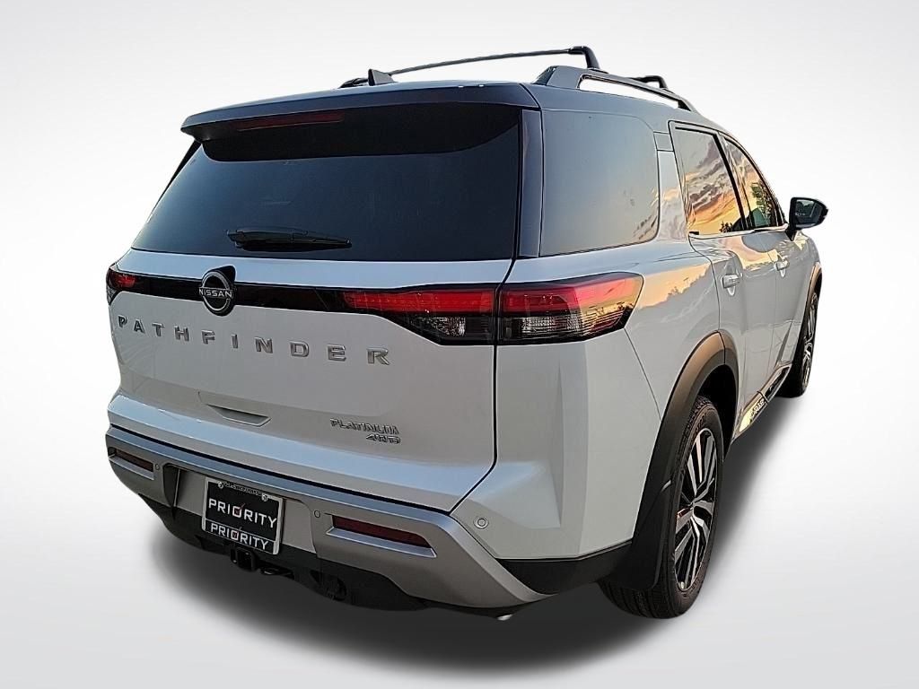 Thumbnail: 2025 Nissan Pathfinder - 5