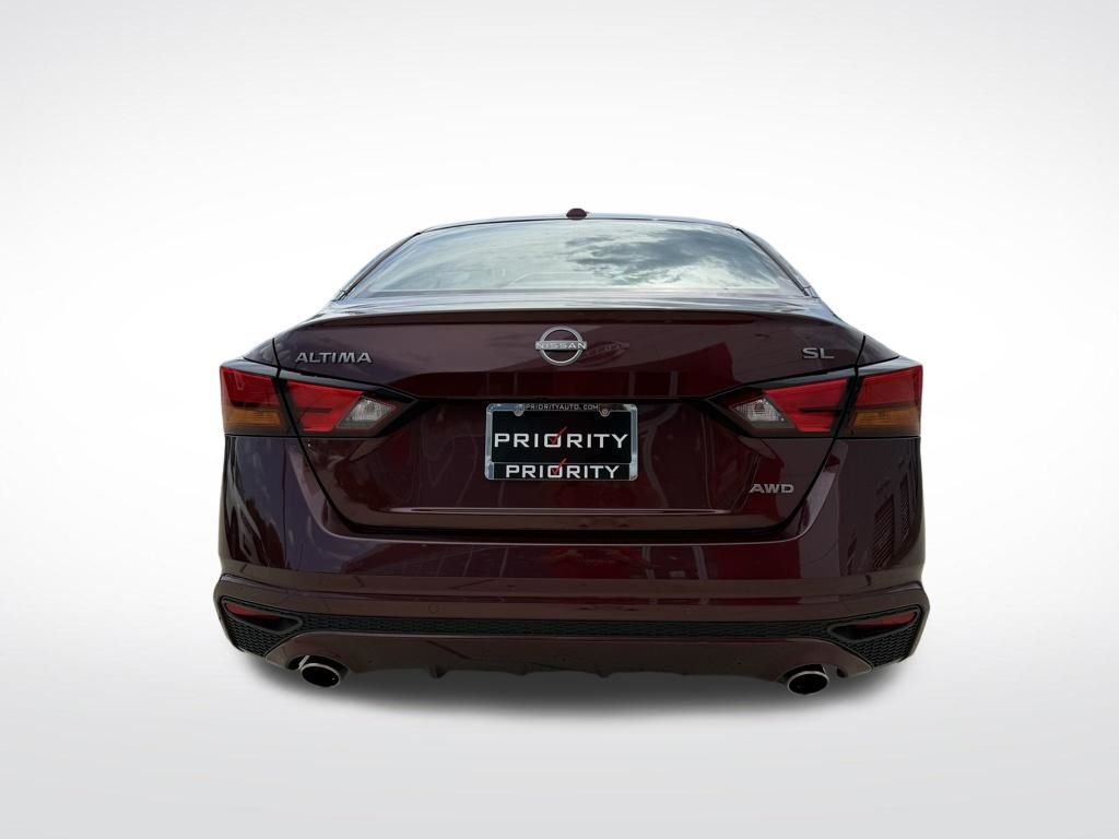 Thumbnail: 2024 Nissan Altima - 3