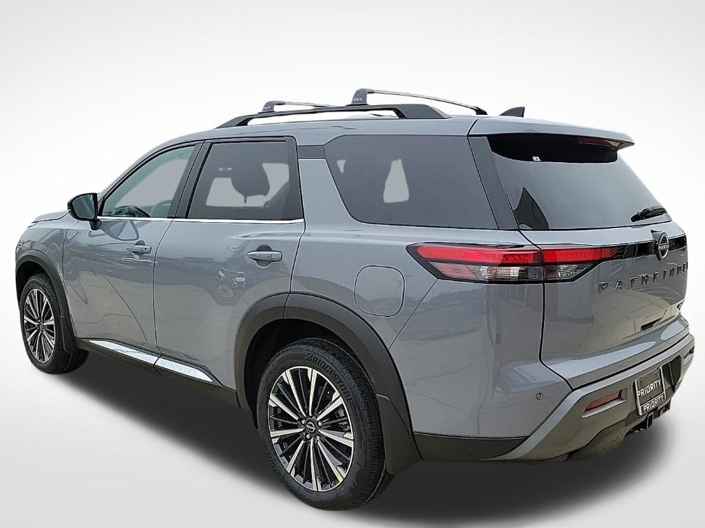 Thumbnail: 2026 Nissan Pathfinder - 3