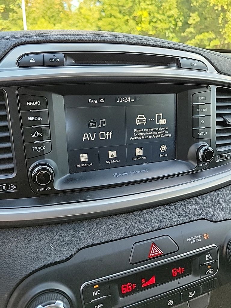Thumbnail: 2019 Kia Sorento - 24