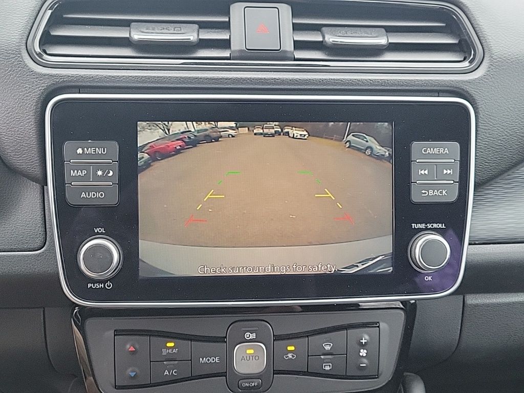 Thumbnail: 2021 Nissan Leaf - 18