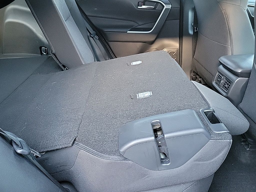 Thumbnail: 2023 Toyota RAV4 - 15