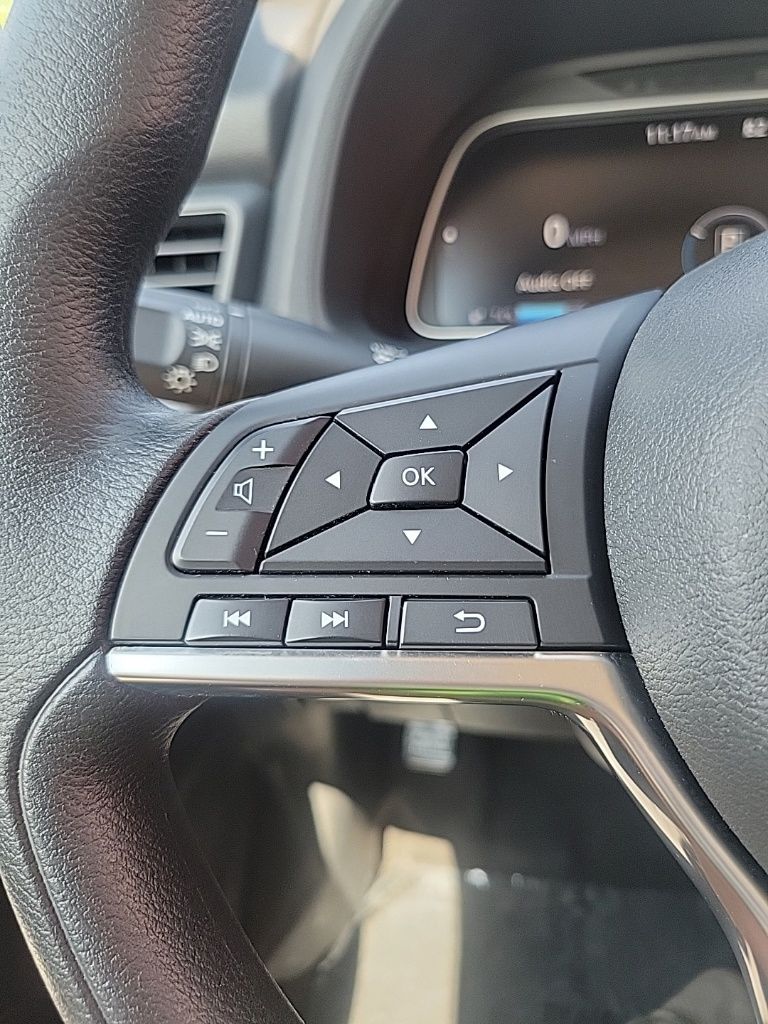 Thumbnail: 2023 Nissan Leaf - 25