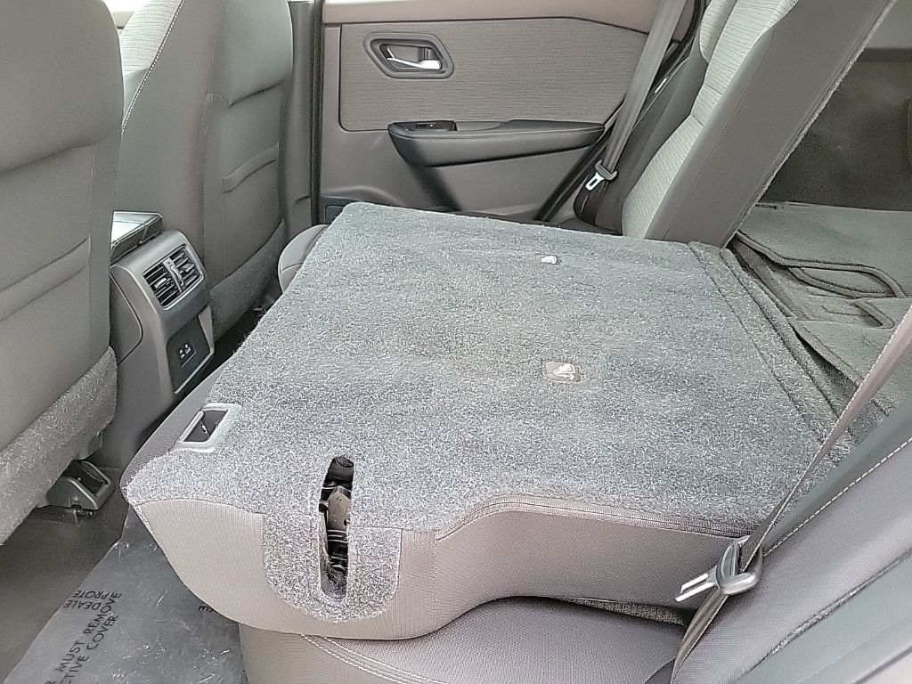 Thumbnail: 2022 Nissan Rogue - 19