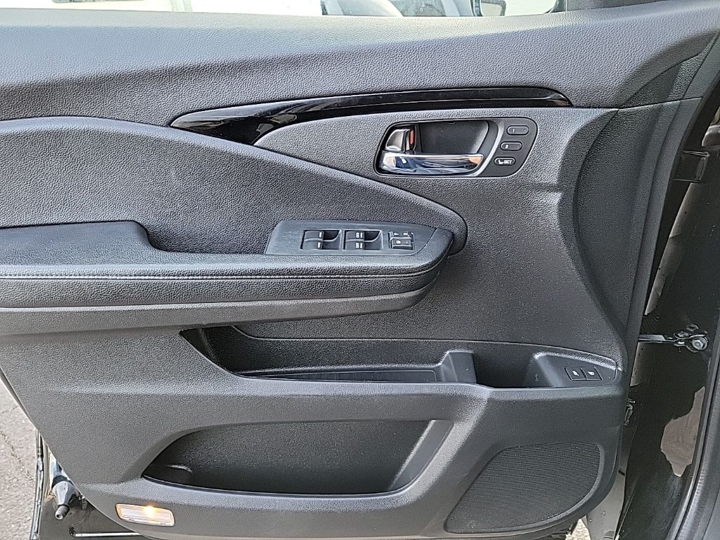 Thumbnail: 2022 Honda Pilot - 29