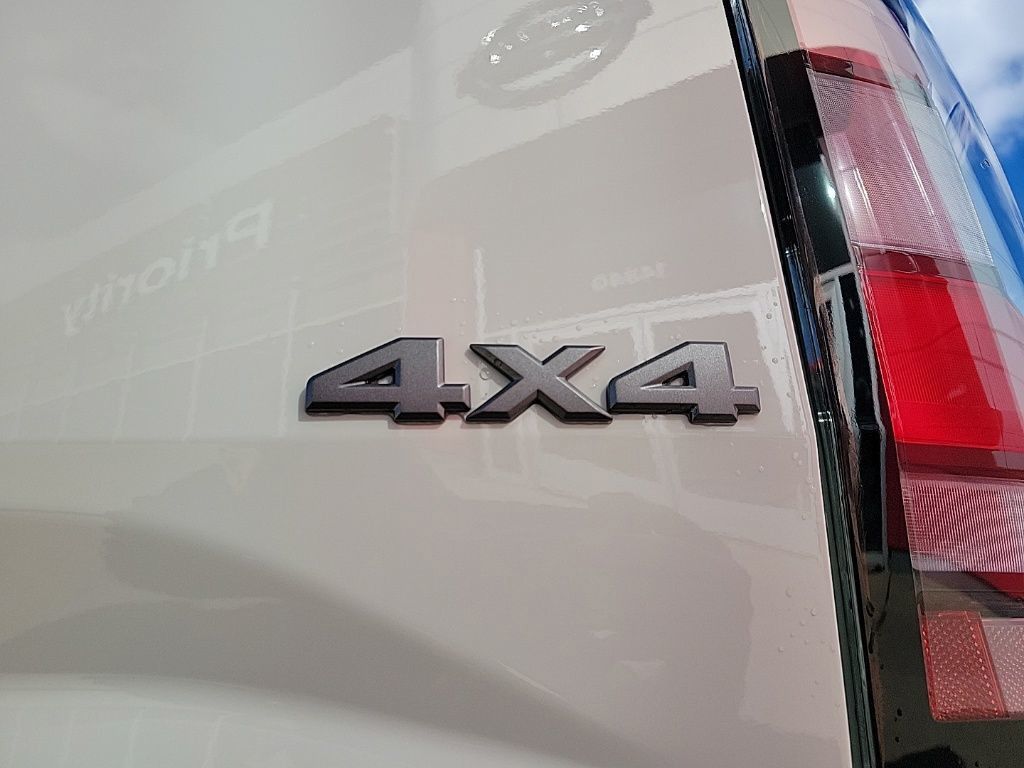 Thumbnail: 2026 Nissan Frontier - 12