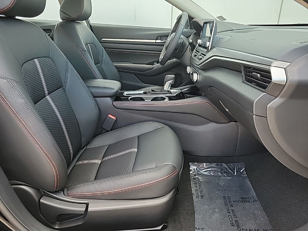 Thumbnail: 2023 Nissan Altima - 13