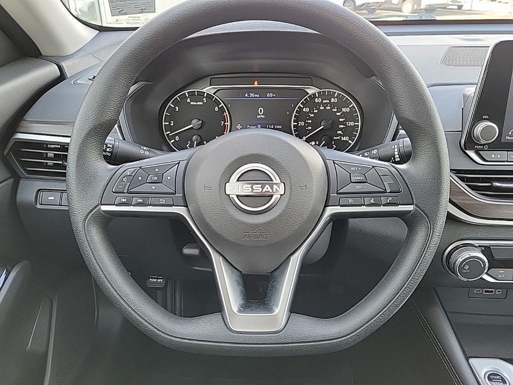 Thumbnail: 2023 Nissan Altima - 20