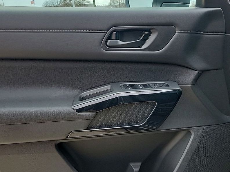 Thumbnail: 2026 Nissan Pathfinder - 30