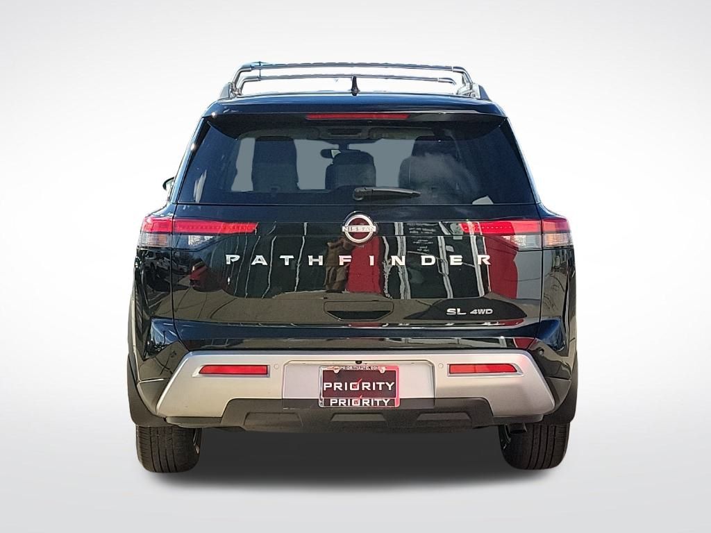 Thumbnail: 2024 Nissan Pathfinder - 4