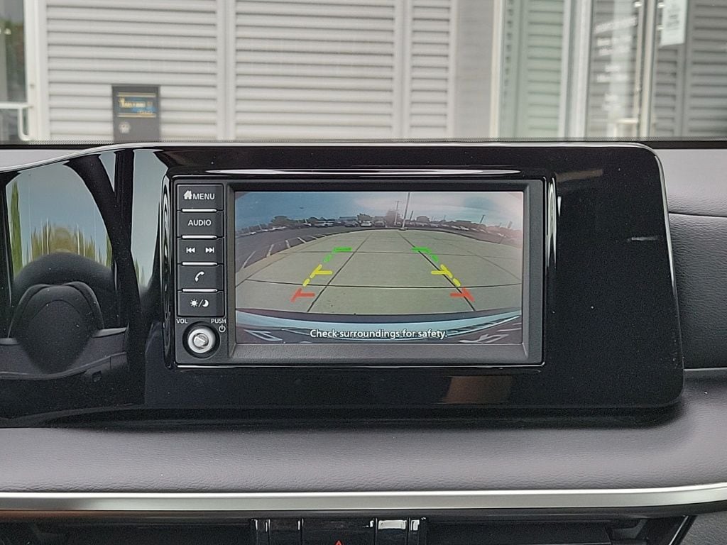 Thumbnail: 2025 Nissan Kicks - 24